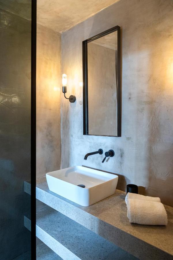 La Maltese Caldera Concept Hotel